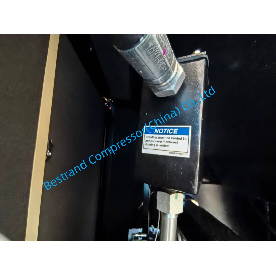 Nirvana 110 KW VSD Oil-Flooded Rotary Screw Compressor IRN110K-OF